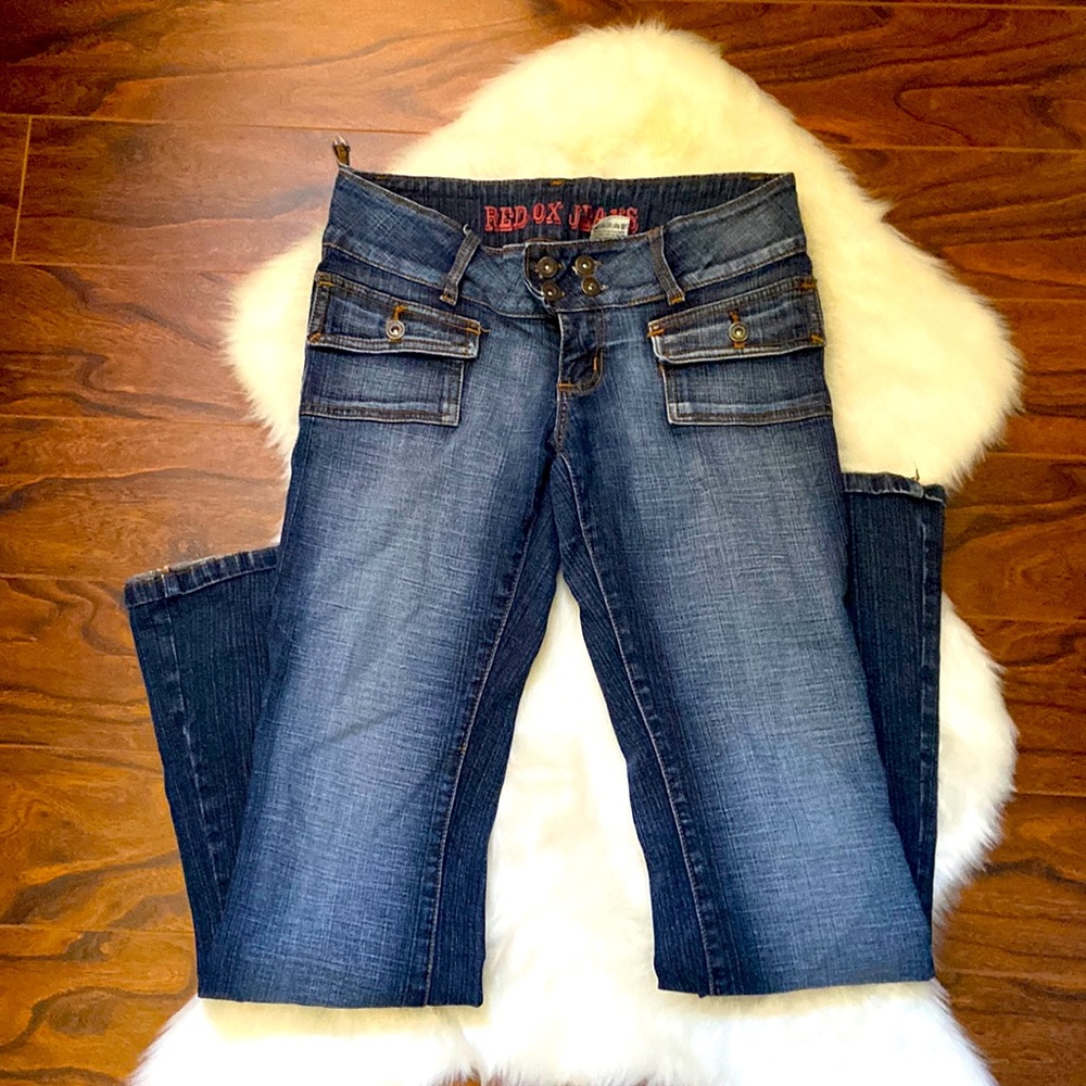 Gently used low rise jeans in size 7/8